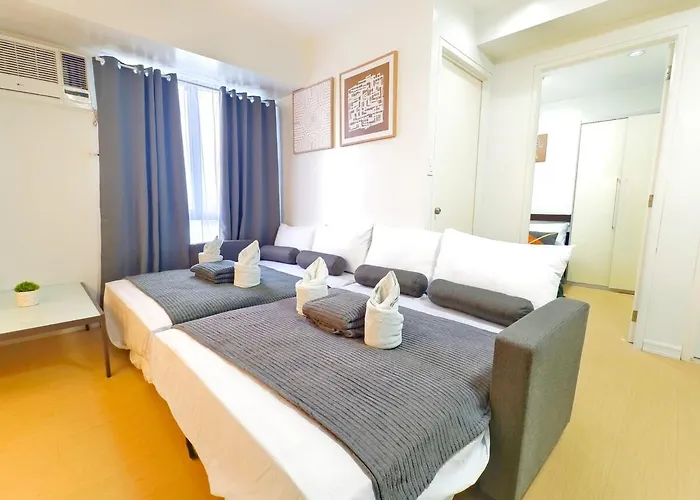 2215t2 Avida Towers It Park 1br Unit Queen Bed 4k Tv