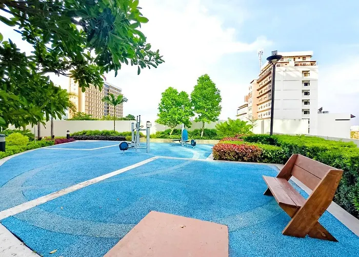 2215t2 Avida Towers It Park 1br Unit Queen Bed 4k Tv Apartment