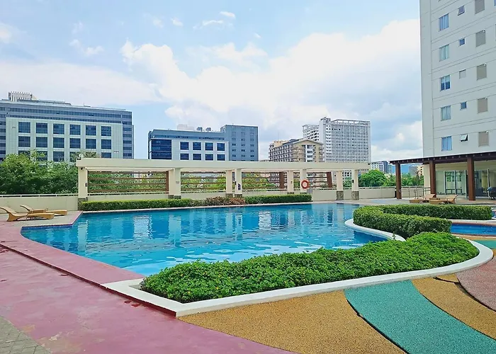 2215t2 Avida Towers It Park 1br Unit Queen Bed 4k Tv Cebu