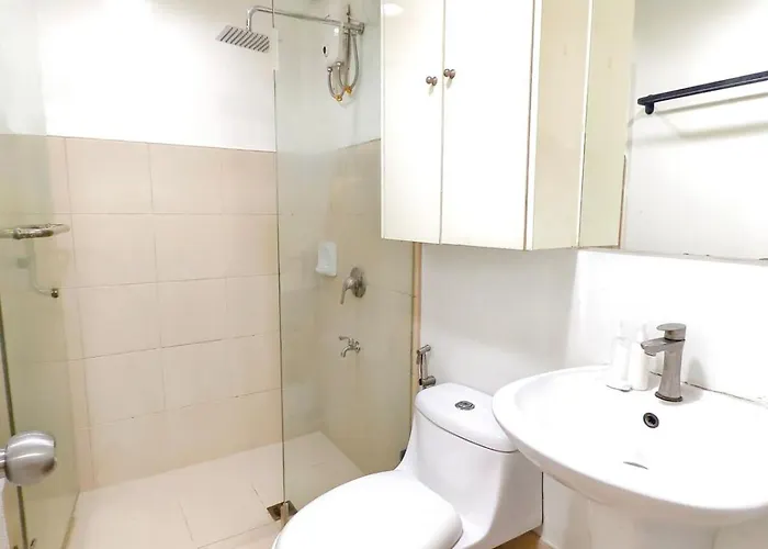 2215t2 Avida Towers It Park 1br Unit Queen Bed 4k Tv Apartment *