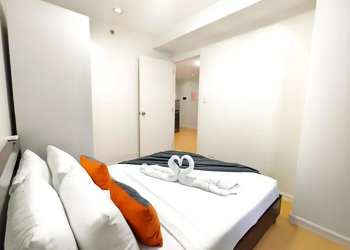 2215t2 Avida Towers It Park 1br Unit Queen Bed 4k Tv Apartment Cebu
